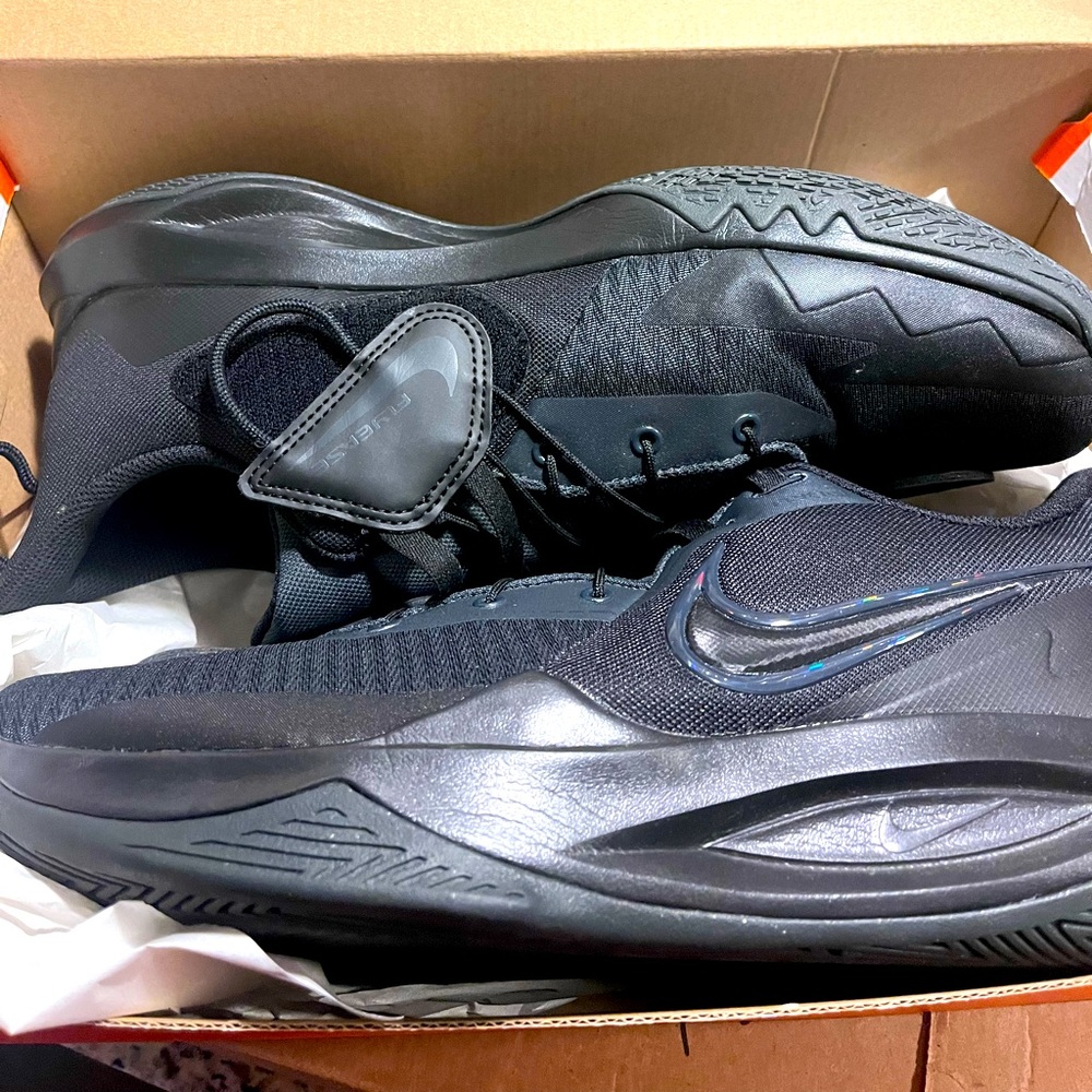 NIKE PRECISION VI FLYEASE